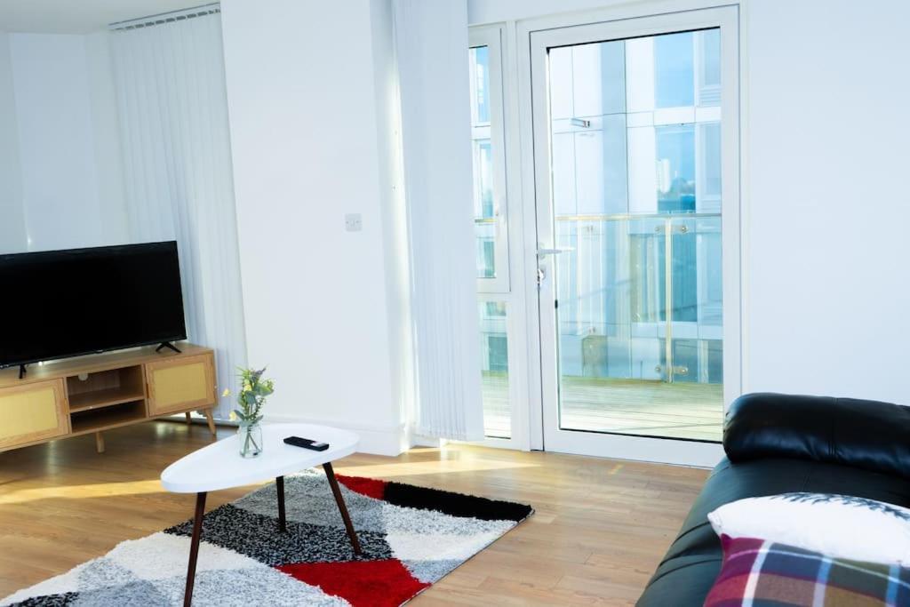 1 Bed Luxury Comfortable Apt Londres Extérieur photo